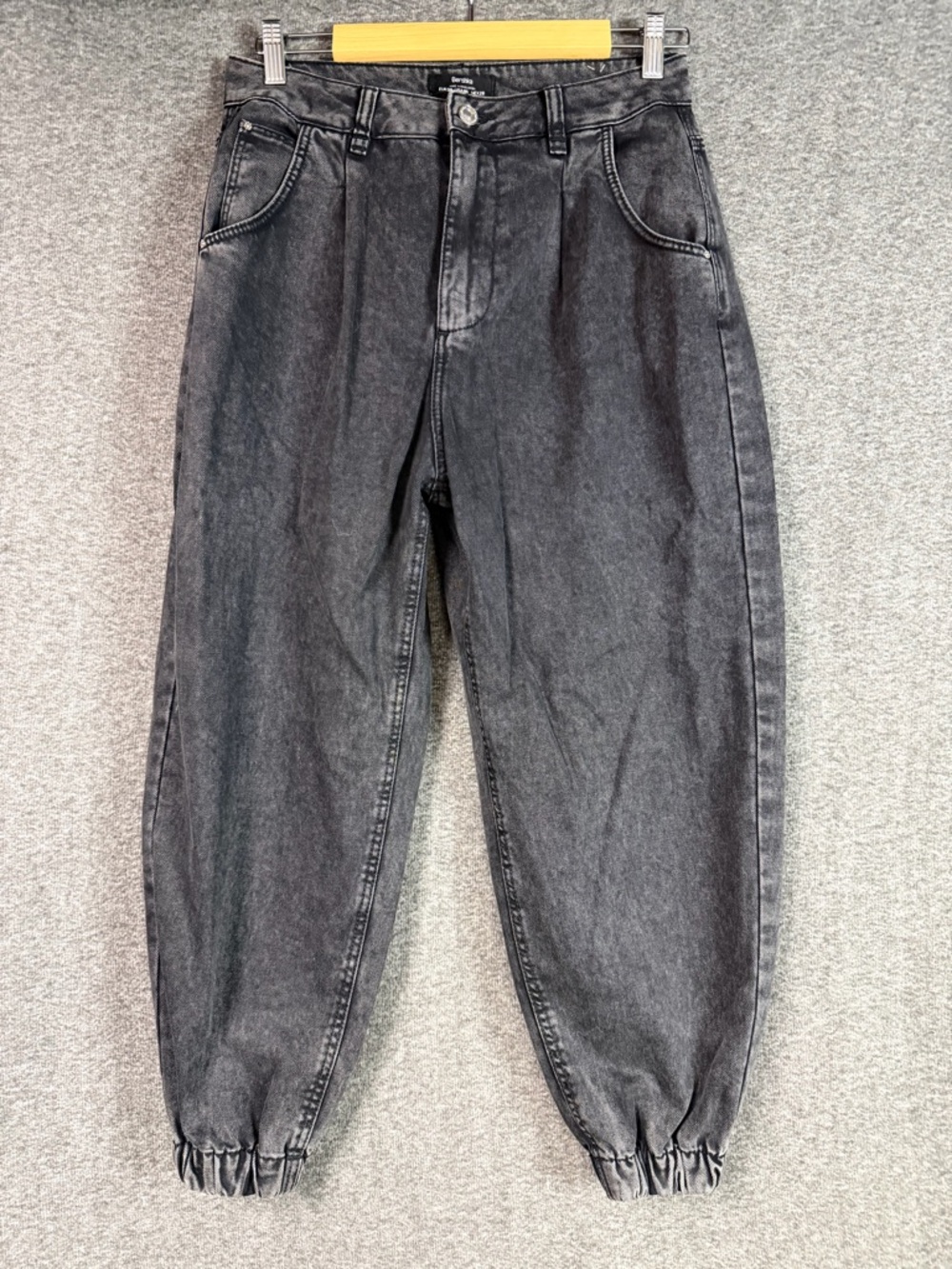Bershka Black Acid Wash Tapered Jeans Jogger Elastic Hem High Rise Size 6